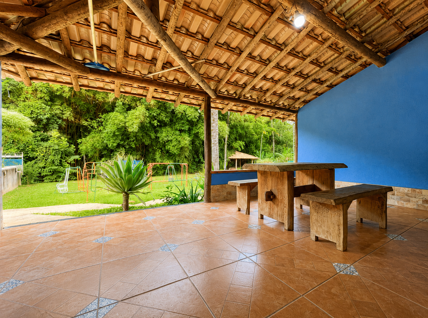 Espaço gourmet com churrasqueira